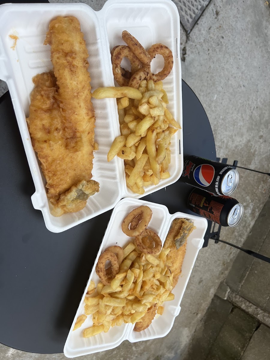 Howard's Fish & Grill Photos 2
